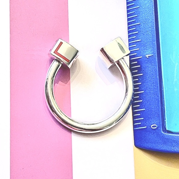 Tiffany & Co. RETIRED “LOVE” Cube Enamel Key Ring - Picture 3 of 5